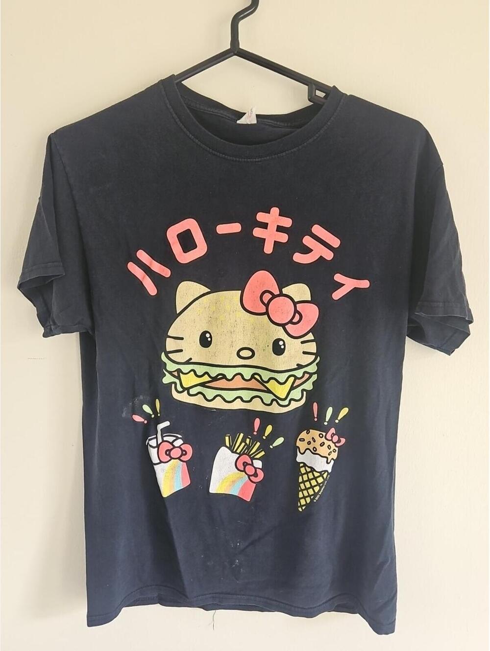 2022 Hello Kitty Japanese Tshirt Unisex Large